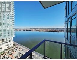 705 680 QUAYSIDE DRIVE, New Westminster, British Columbia