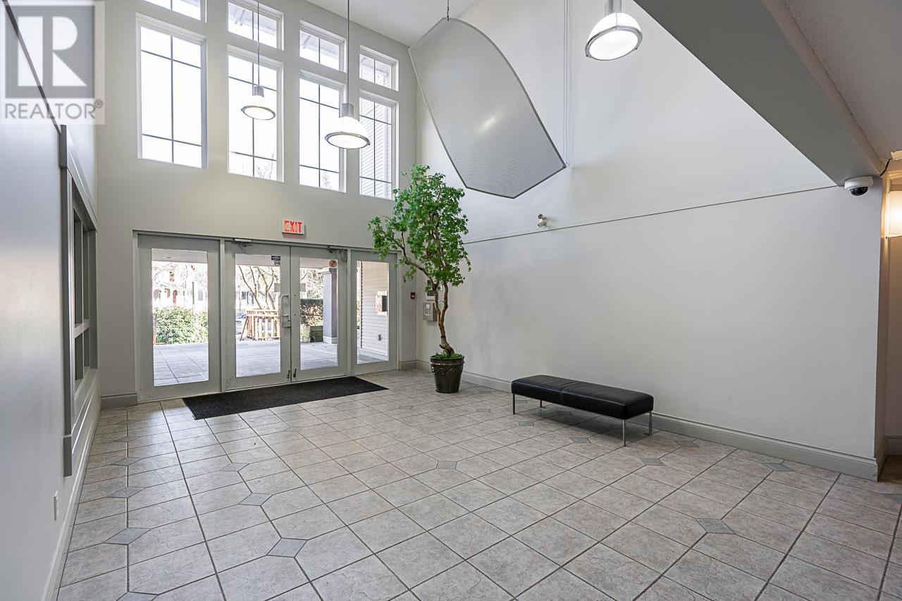 Listing Picture 22 of 33 : 405 5600 ANDREWS ROAD, Richmond / 烈治文 - 魯藝地產 Yvonne Lu Group - MLS Medallion Club Member