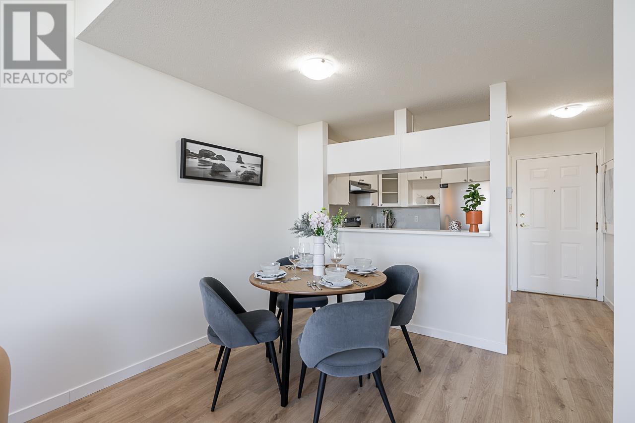 Listing Picture 7 of 33 : 405 5600 ANDREWS ROAD, Richmond / 烈治文 - 魯藝地產 Yvonne Lu Group - MLS Medallion Club Member