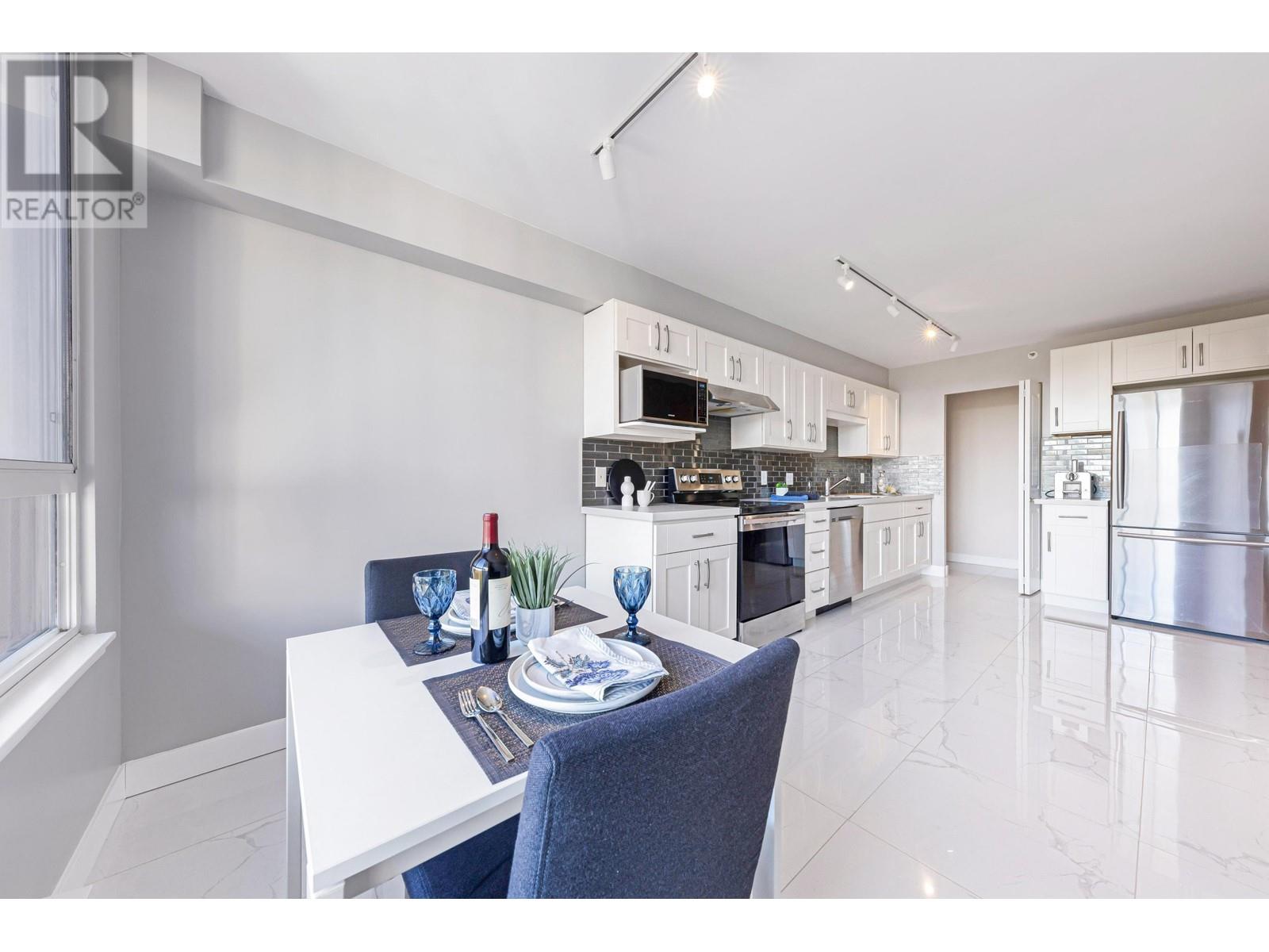 1703 551 Austin Avenue, Coquitlam, British Columbia  V3K 6R7 - Photo 2 - R2964787