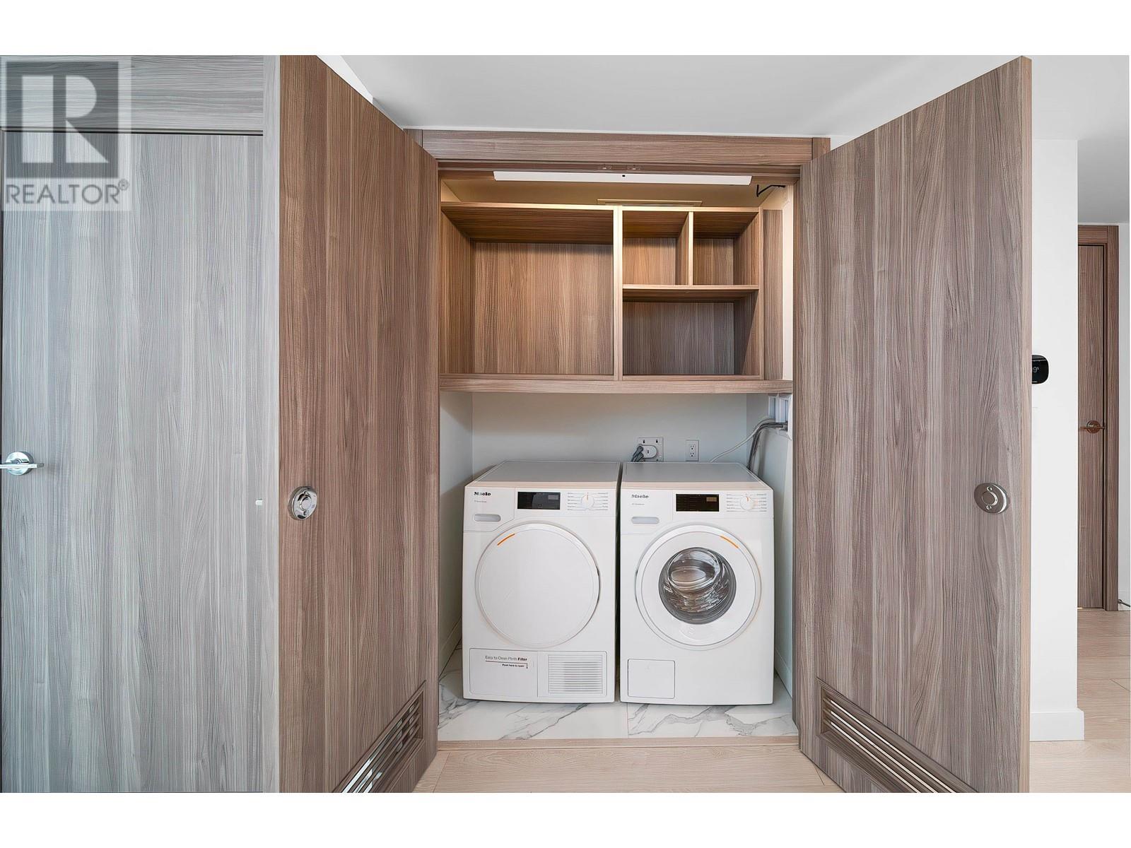 Listing Picture 8 of 15 : 412 8555 W CAPSTAN WAY, Richmond / 烈治文 - 魯藝地產 Yvonne Lu Group - MLS Medallion Club Member