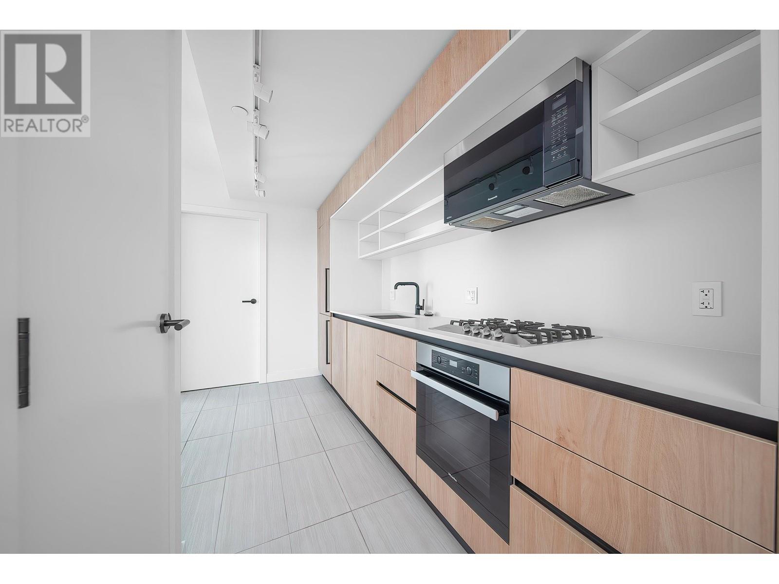 1009 5058 Joyce Street, Vancouver, British Columbia  V5R 0J9 - Photo 3 - R2966243