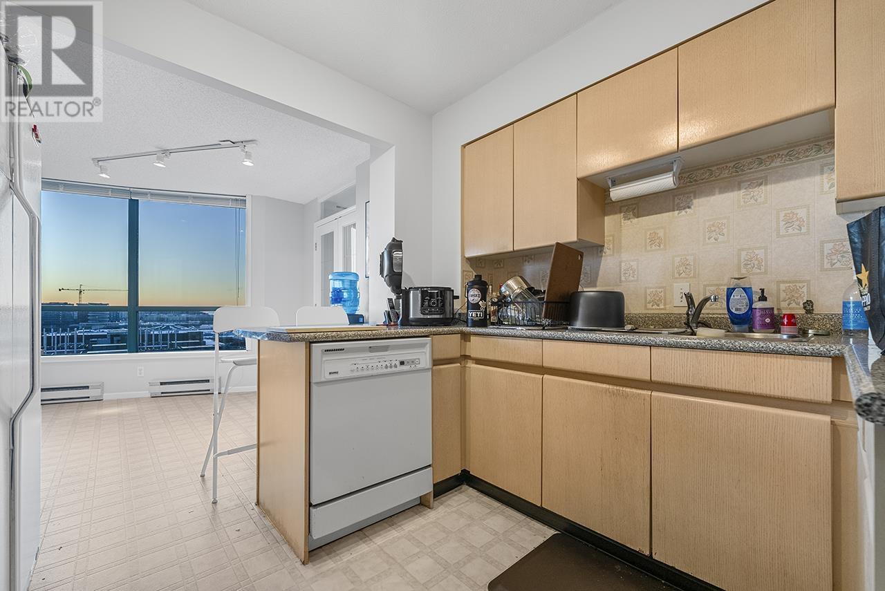 Listing Picture 9 of 22 : 1204 8831 LANSDOWNE ROAD, Richmond / 烈治文 - 魯藝地產 Yvonne Lu Group - MLS Medallion Club Member