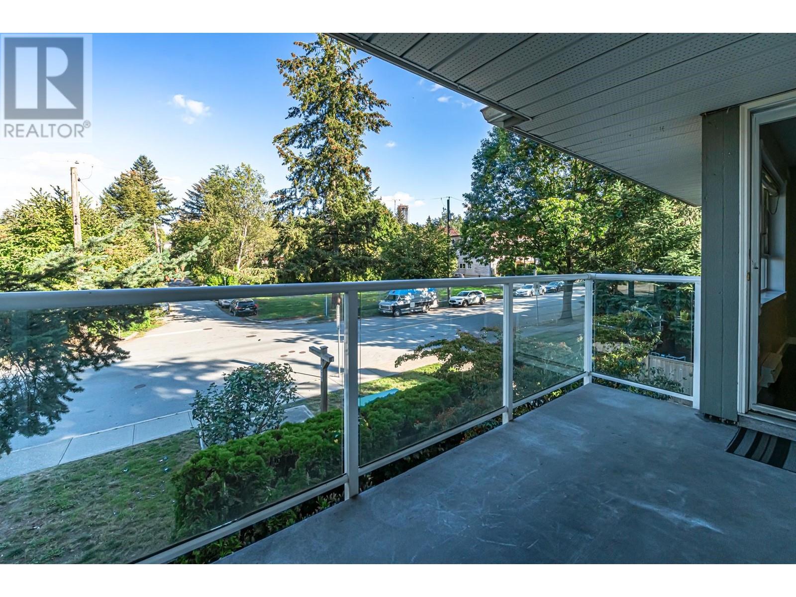 Listing Picture 16 of 16 : 311 5577 SMITH AVENUE, Burnaby / 本拿比 - 魯藝地產 Yvonne Lu Group - MLS Medallion Club Member