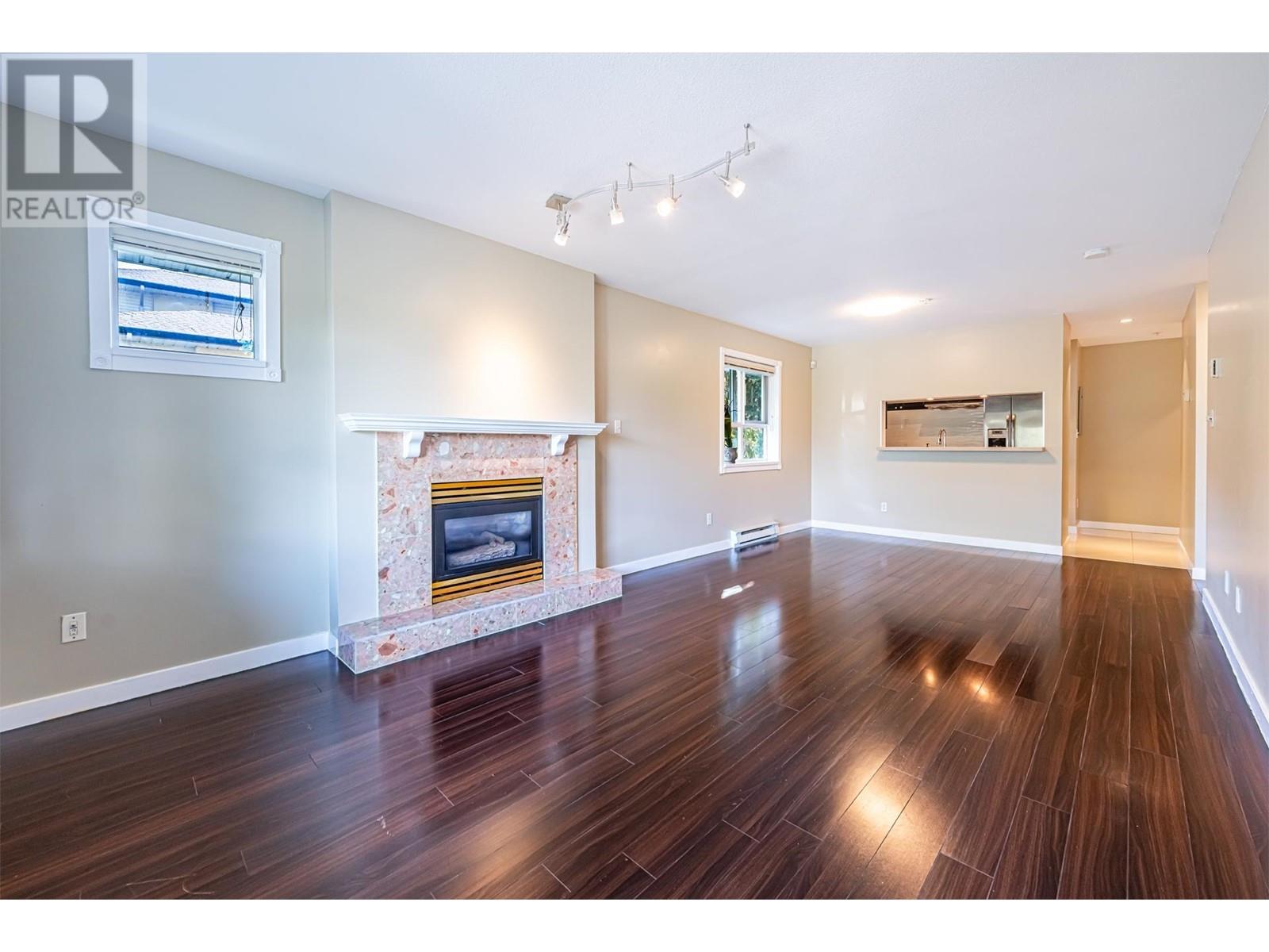 Listing Picture 10 of 16 : 311 5577 SMITH AVENUE, Burnaby / 本拿比 - 魯藝地產 Yvonne Lu Group - MLS Medallion Club Member