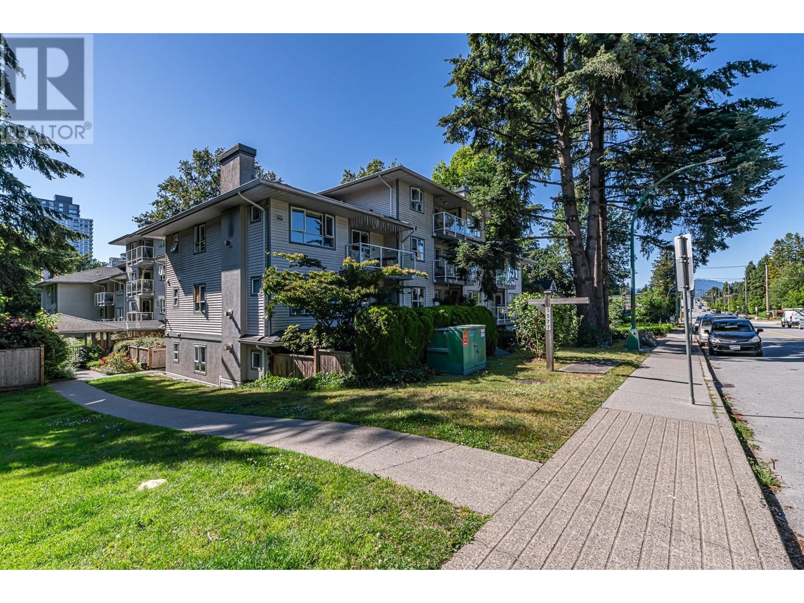 311 5577 SMITH AVENUE, Burnaby