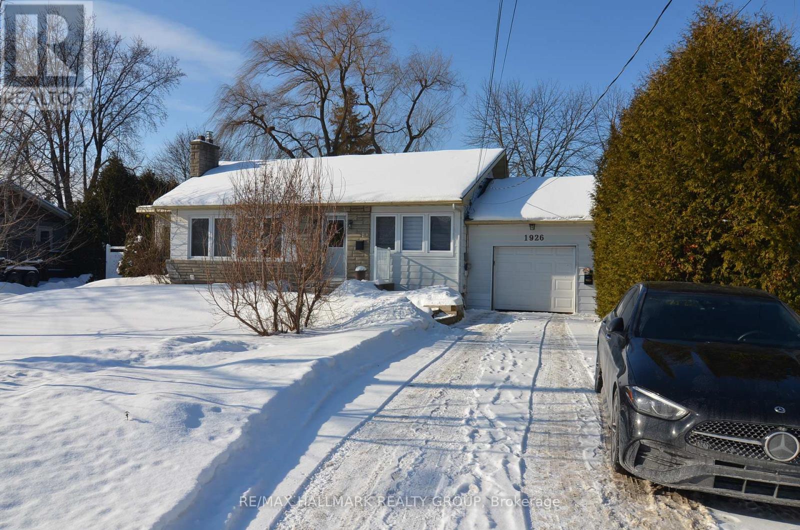 Property at 1926 BELCOURT BOULEVARD image 3