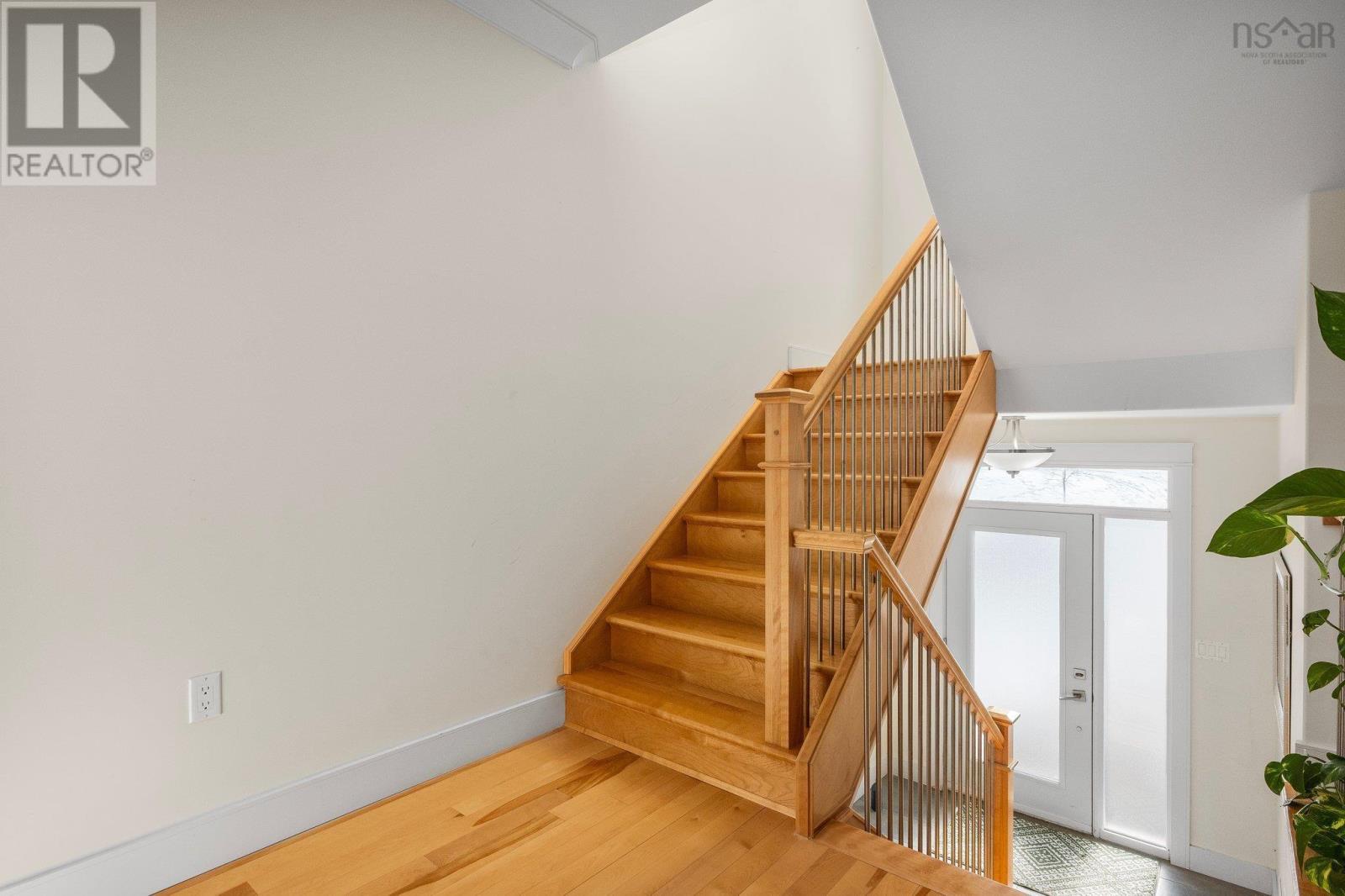 60 Eliza Ritchie Crescent, Rockingham, Nova Scotia  B3M 0K6 - Photo 3 - 202502809