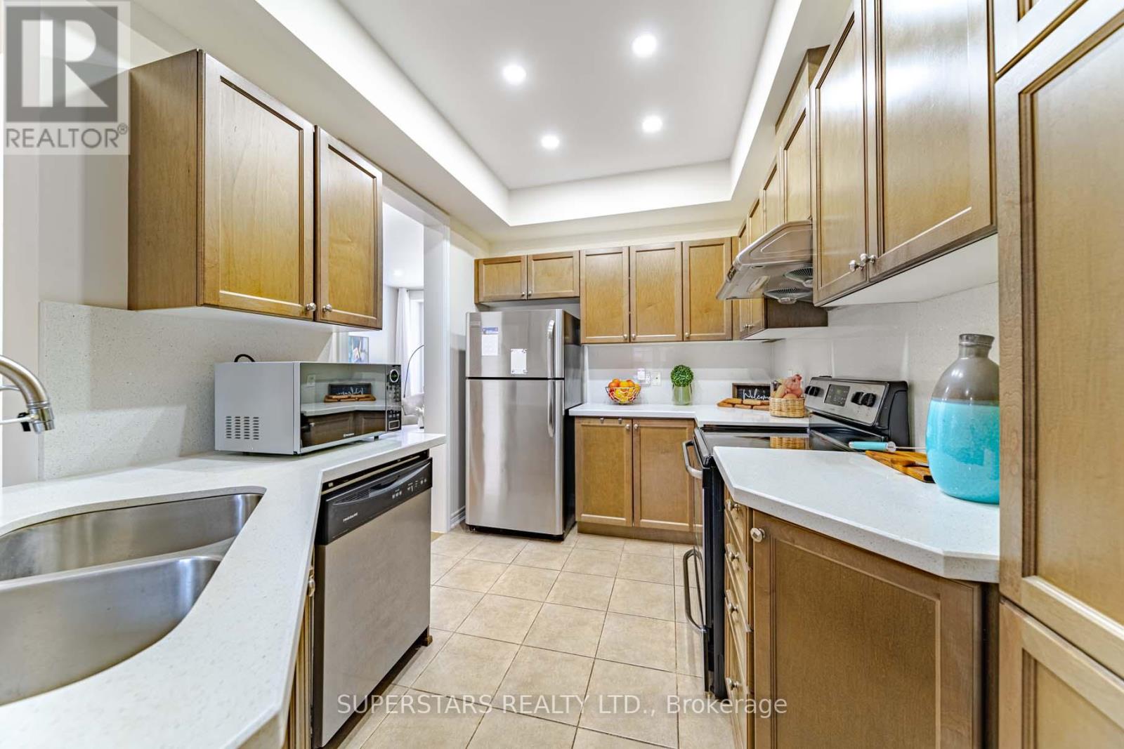 2877 Elgin Mills Road E, Markham, Ontario  L6C 0H7 - Photo 9 - N11970856