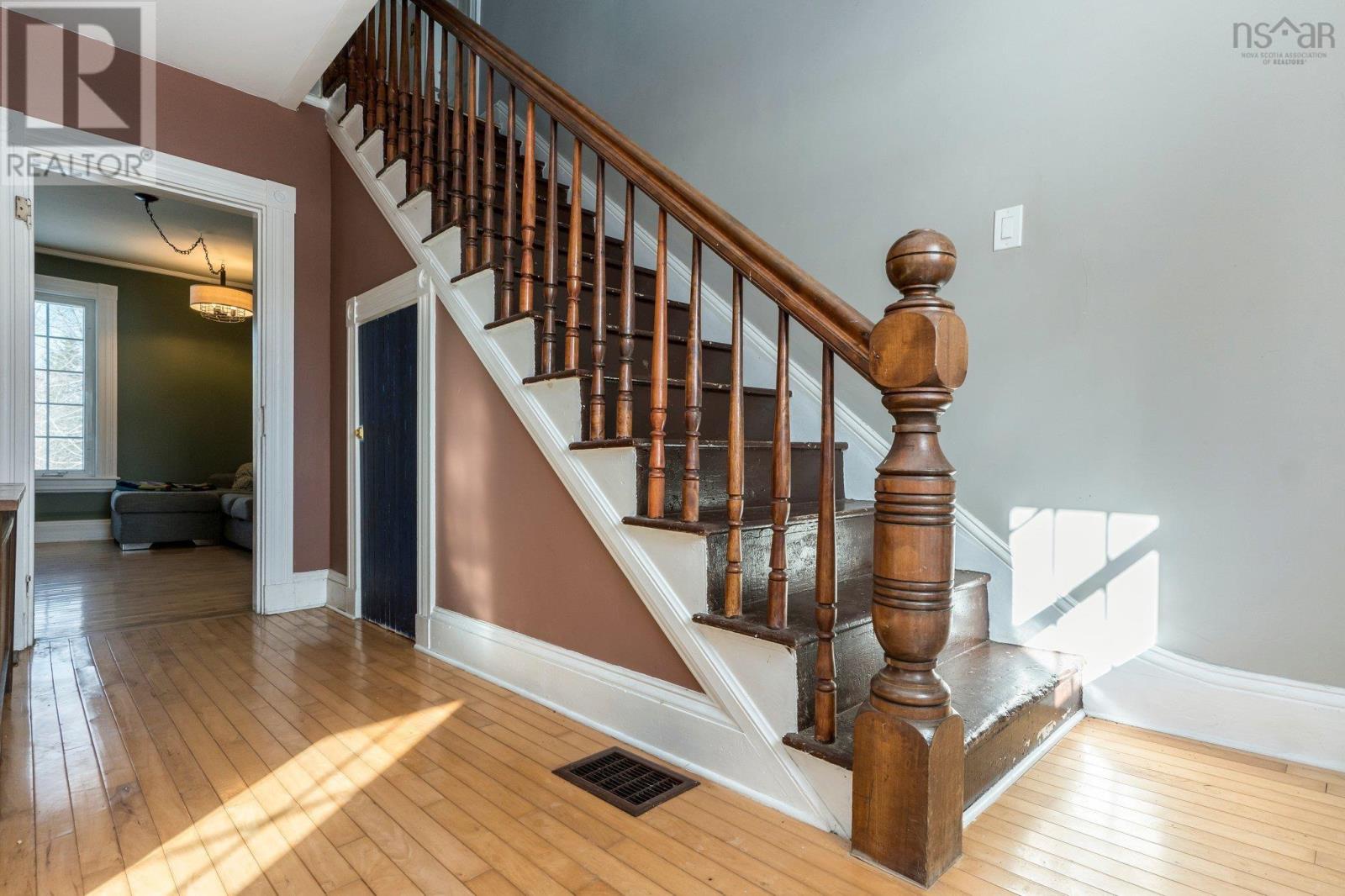 645 Seaman Street, East Margaretsville, Nova Scotia  B0S 1N0 - Photo 2 - 202502817