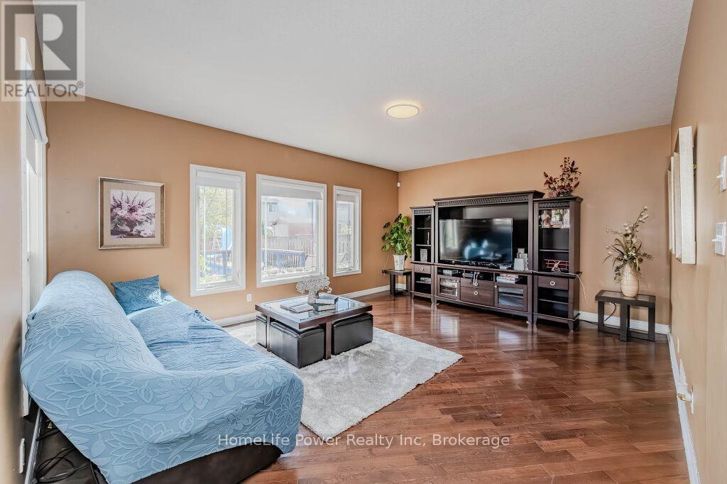 Property at 6 WESTRA DRIVE image 4
