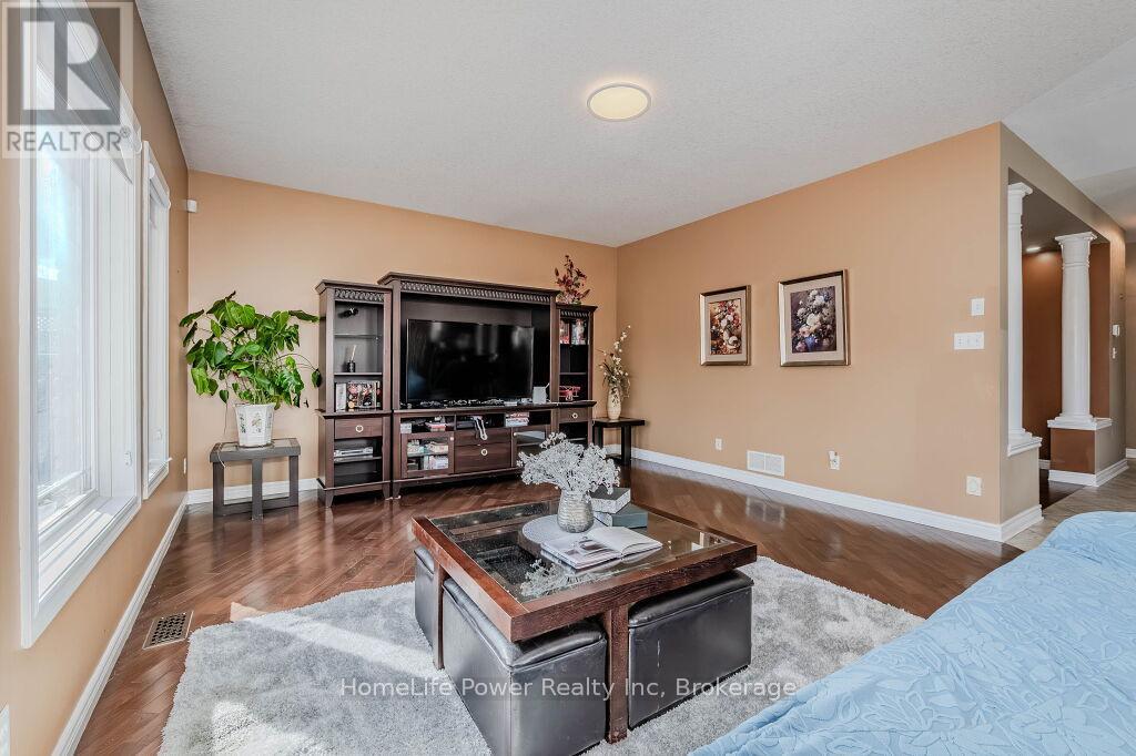 Property at 6 WESTRA DRIVE image 5