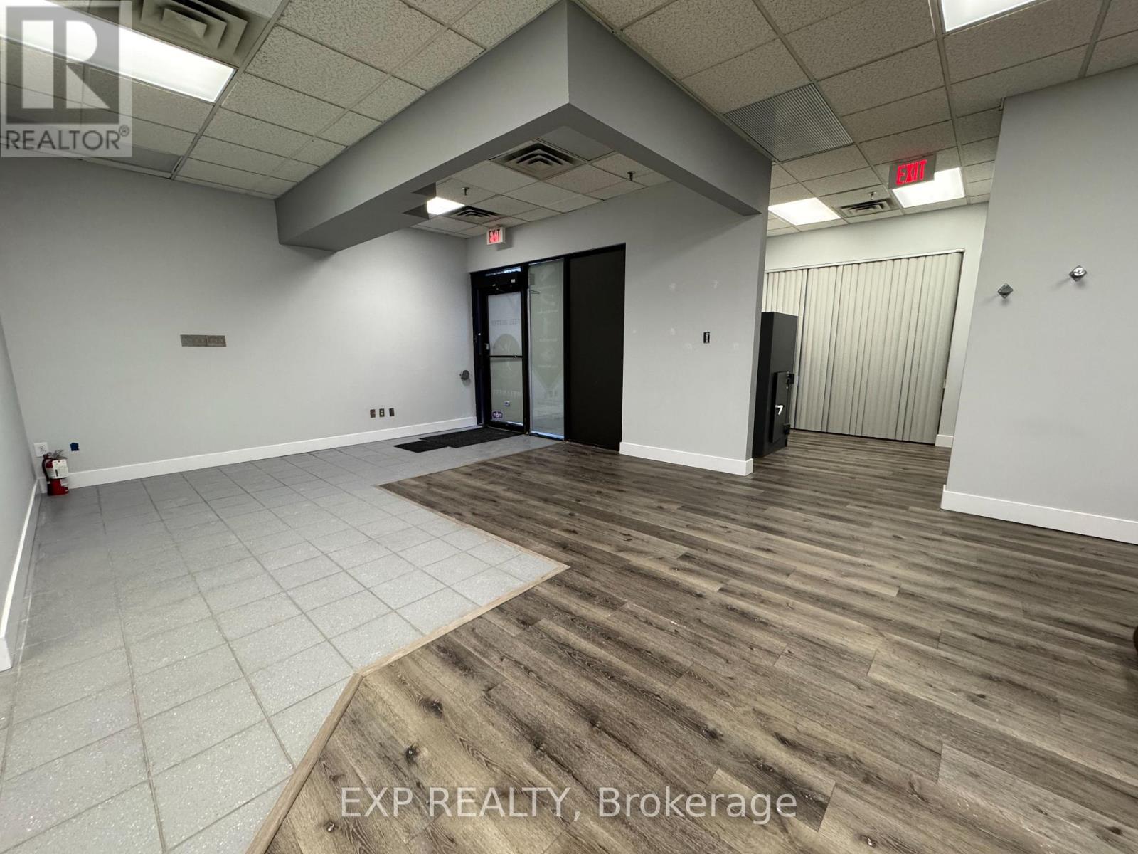 111 - 101 Cherryhill Boulevard, London North, Ontario  N6H 4S4 - Photo 6 - X11970989