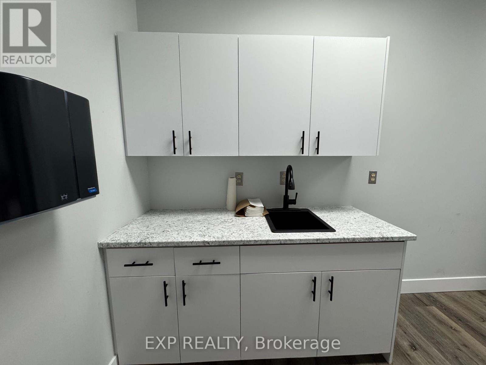 111 - 101 Cherryhill Boulevard, London North, Ontario  N6H 4S4 - Photo 9 - X11970989