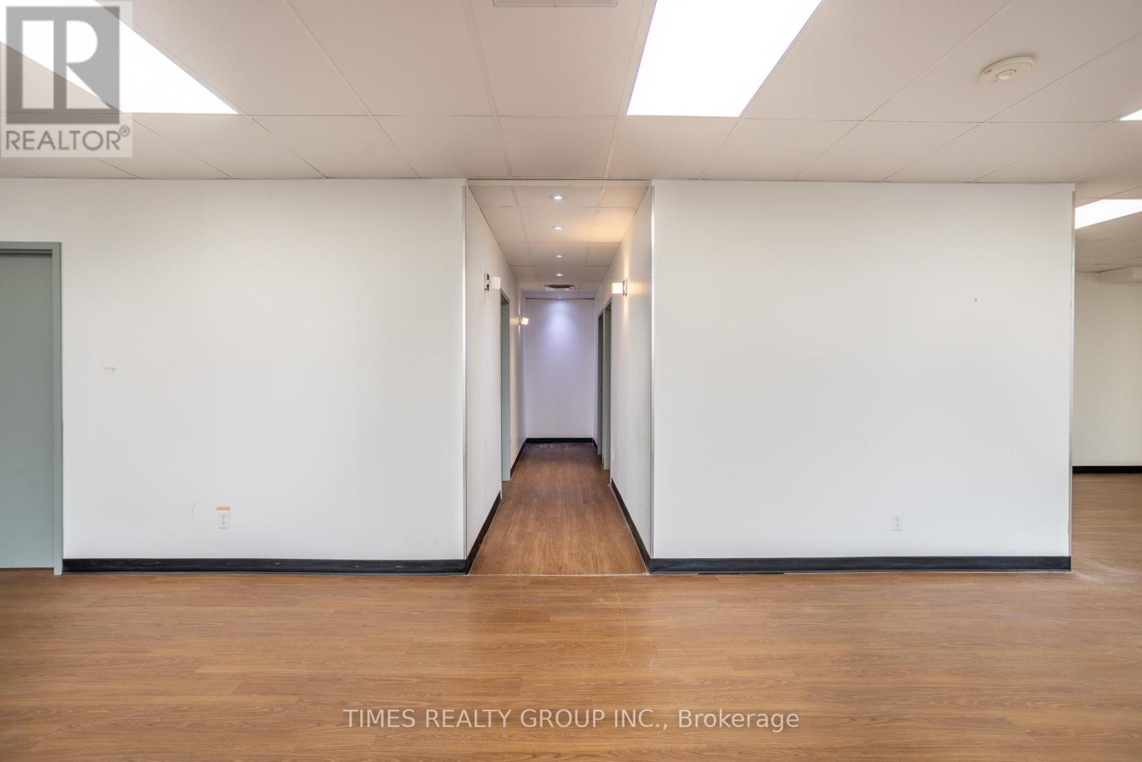 300 - 801 Eglinton Avenue W, Toronto, Ontario  M5N 1E3 - Photo 11 - C11970961