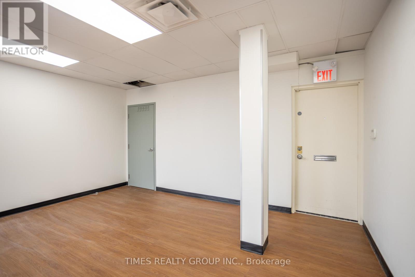 300 - 801 Eglinton Avenue W, Toronto, Ontario  M5N 1E3 - Photo 18 - C11970961