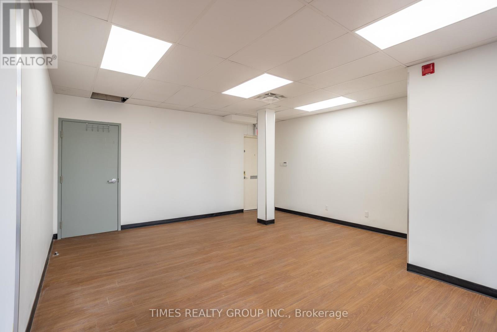 300 - 801 Eglinton Avenue W, Toronto, Ontario  M5N 1E3 - Photo 7 - C11970961