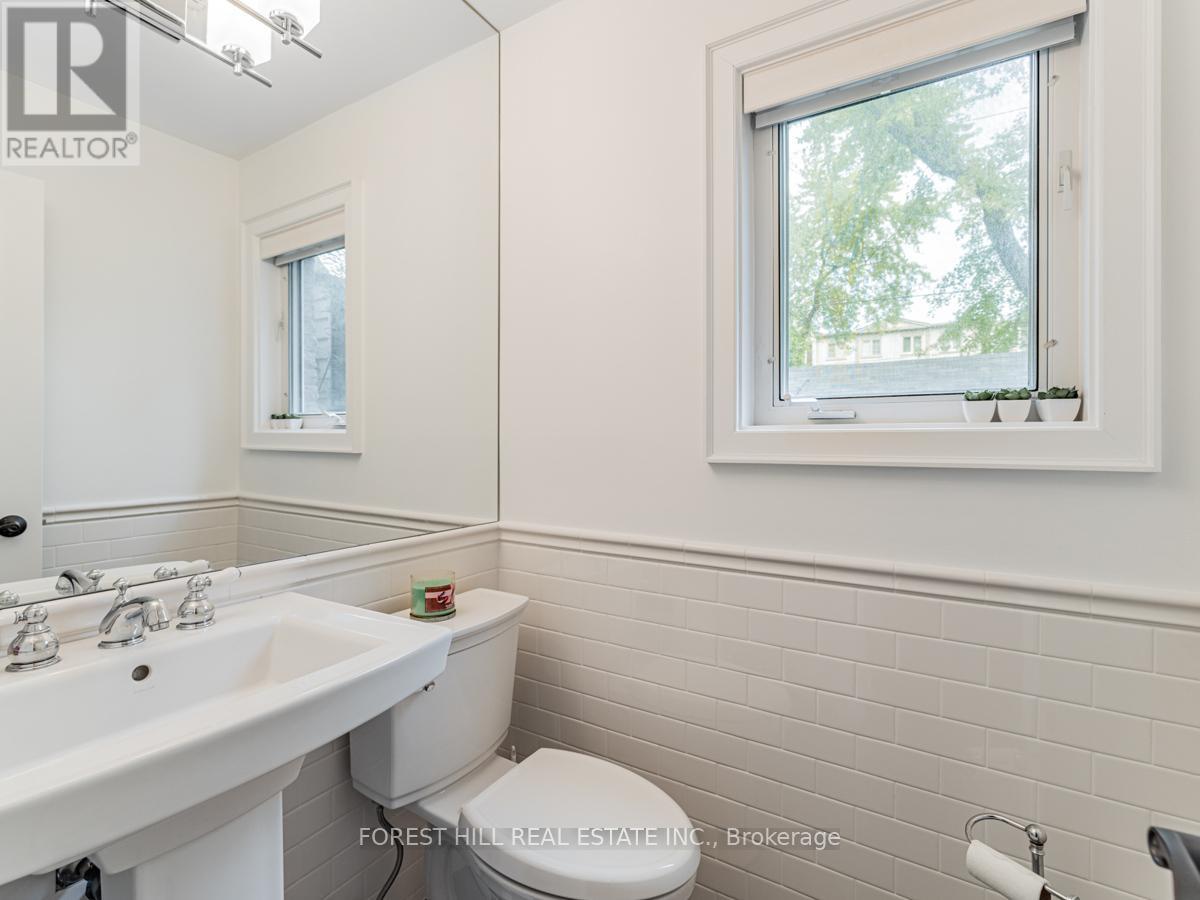 3022a Bayview Avenue, Toronto, Ontario  M2N 5L1 - Photo 8 - C11970981