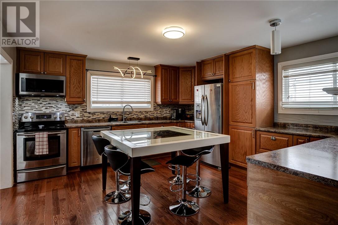 Property at 76 Victor Street image 3