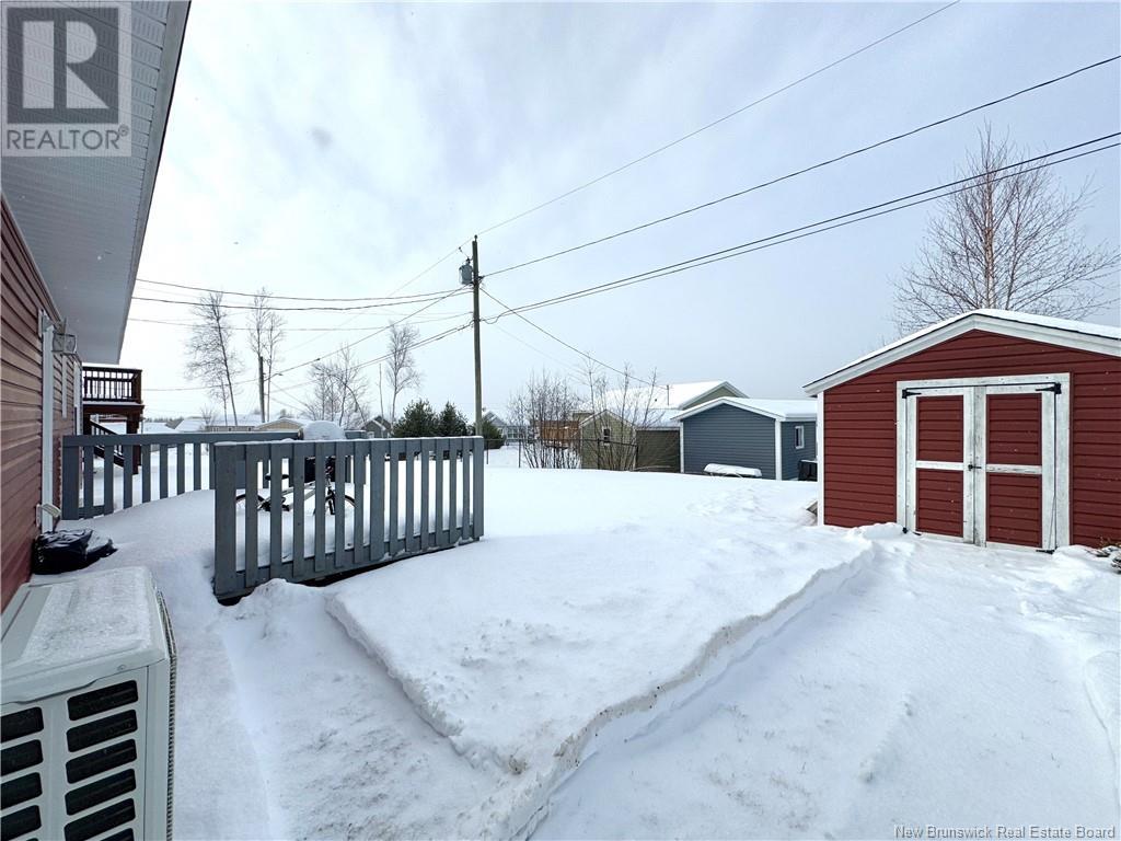 57 Hollynorth Street, Fredericton, New Brunswick  E3G 0B7 - Photo 3 - NB112540