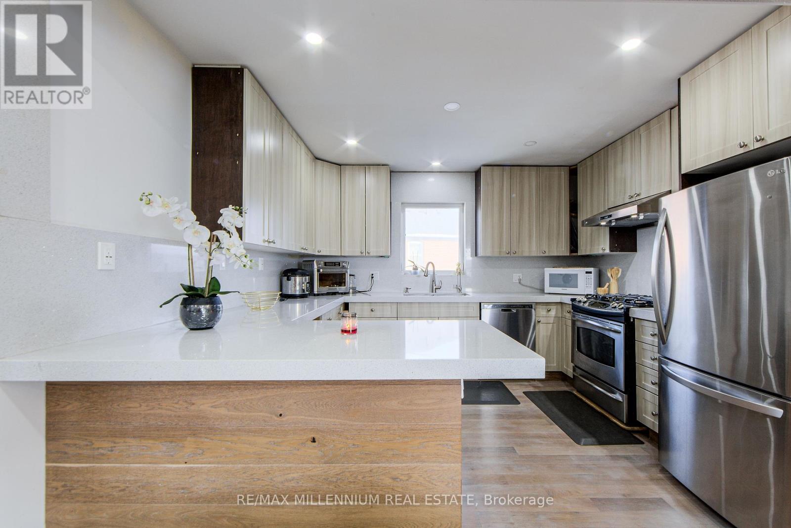 39 Mayall Avenue, Toronto, Ontario  M3L 1E7 - Photo 14 - W11931360