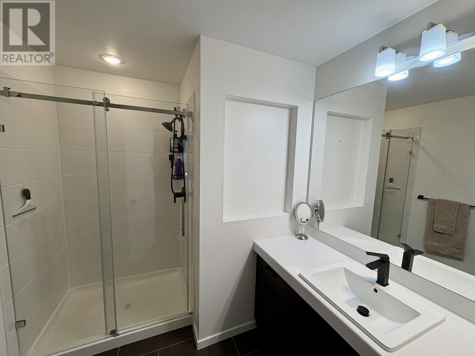 70 3010 Riverbend Drive, Coquitlam, British Columbia  V3C 0B8 - Photo 7 - R2966513