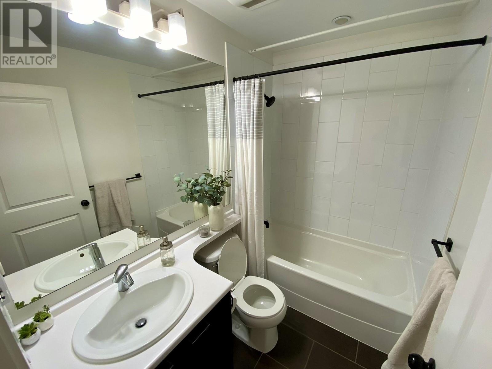 70 3010 Riverbend Drive, Coquitlam, British Columbia  V3C 0B8 - Photo 9 - R2966513
