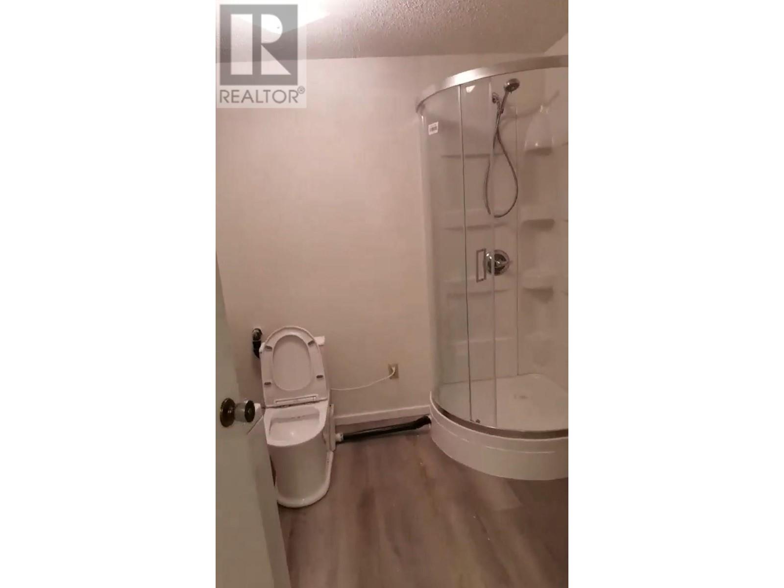 1 Bed Suite 4992 Sidley Street, Burnaby, British Columbia  V5J 1T5 - Photo 3 - R2966516
