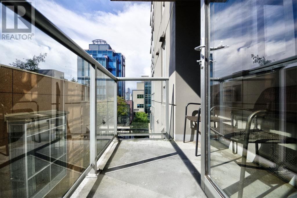 404 1030 W Broadway, Vancouver, British Columbia  V6H 4J5 - Photo 11 - R2966529