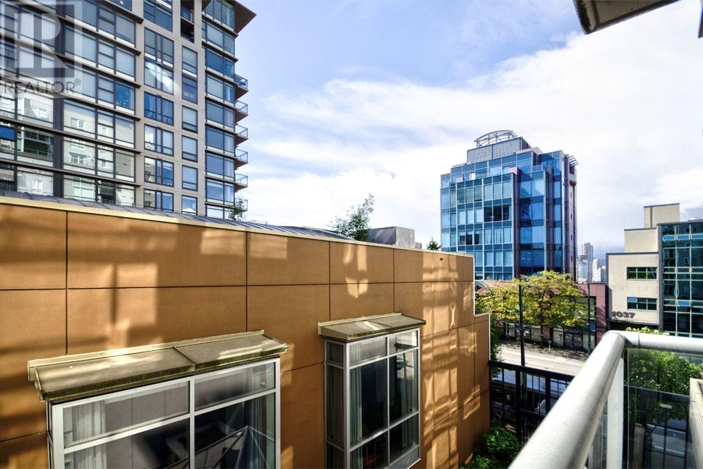 404 1030 W Broadway, Vancouver, British Columbia  V6H 4J5 - Photo 12 - R2966529