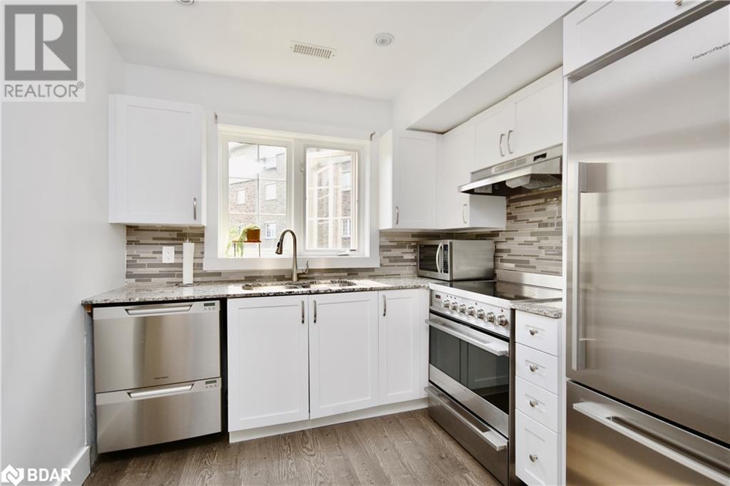 51 Ferndale Drive S Unit# 6, Barrie, Ontario  L4N 5W9 - Photo 4 - 40698435