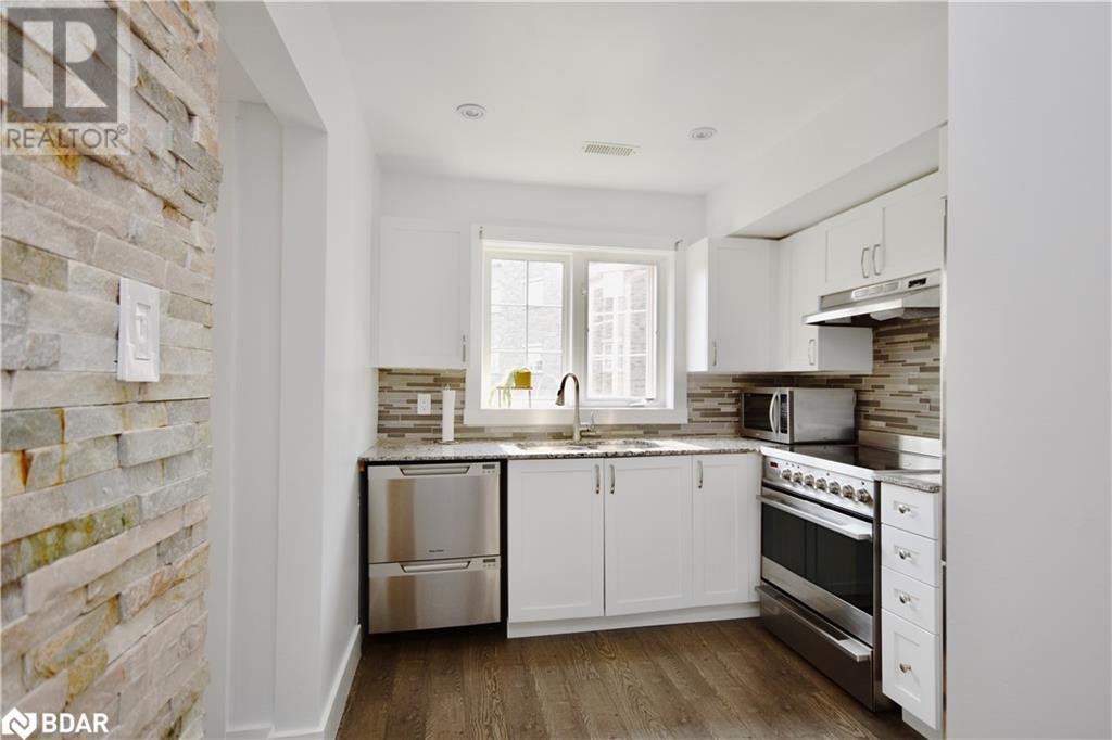 51 Ferndale Drive S Unit# 6, Barrie, Ontario  L4N 5W9 - Photo 6 - 40698435