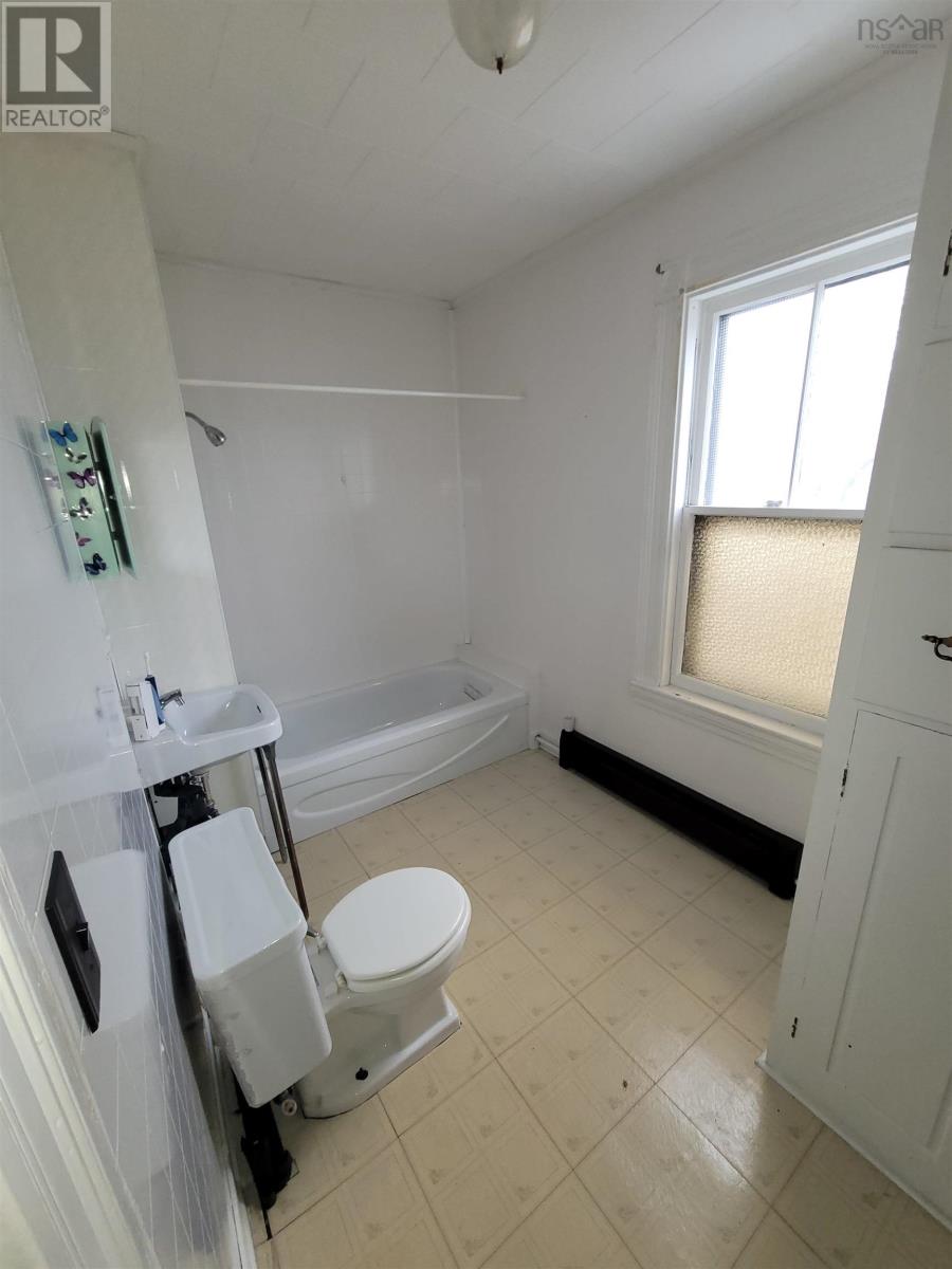 218 York Street, Glace Bay, Nova Scotia  B1A 2L8 - Photo 23 - 202502845