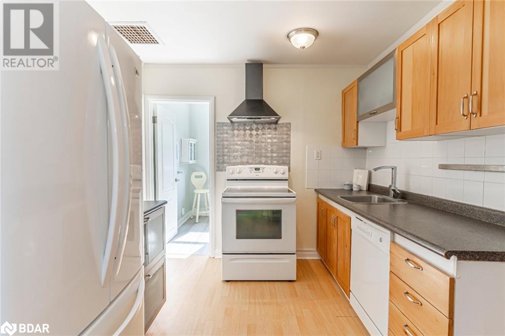 124 Albert Street, Collingwood, Ontario  L9Y 3Y2 - Photo 4 - 40698555