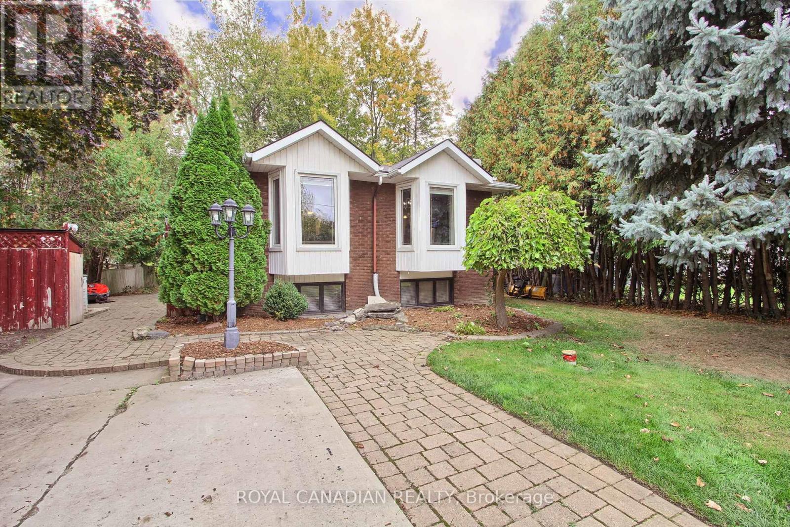 Property at 78 TWMARC AVENUE image 2