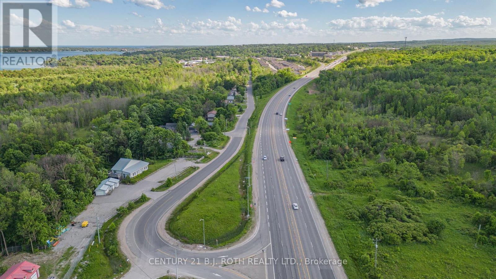 4201 Huronia Road N, Severn, Ontario  L3V 6H3 - Photo 3 - S11971084