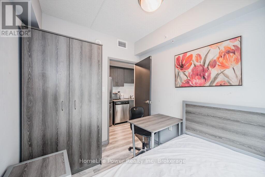#g304 - 275 Larch Street, Waterloo, Ontario  N2L 3R2 - Photo 14 - X11971257