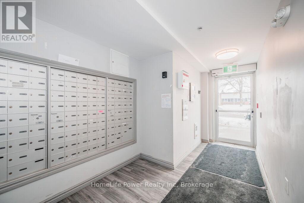 #g304 - 275 Larch Street, Waterloo, Ontario  N2L 3R2 - Photo 26 - X11971257