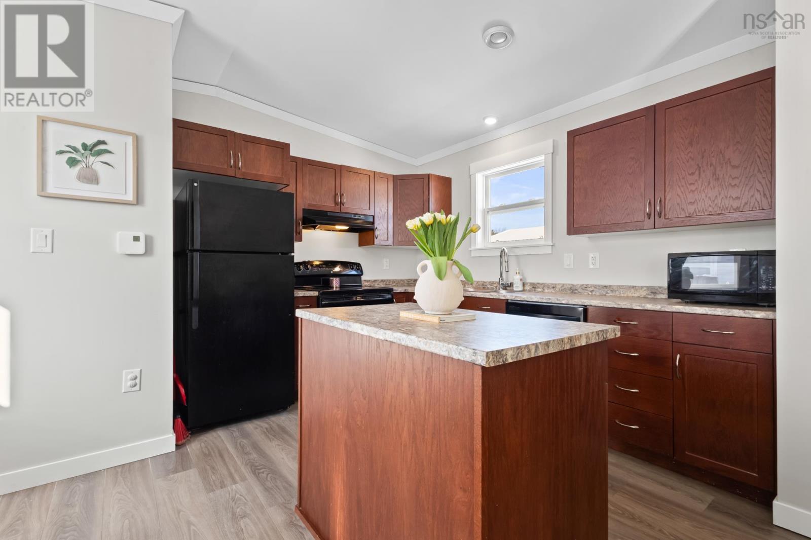 1127 Susan Drive, Beaver Bank, Nova Scotia  B4E 1P2 - Photo 9 - 202502850