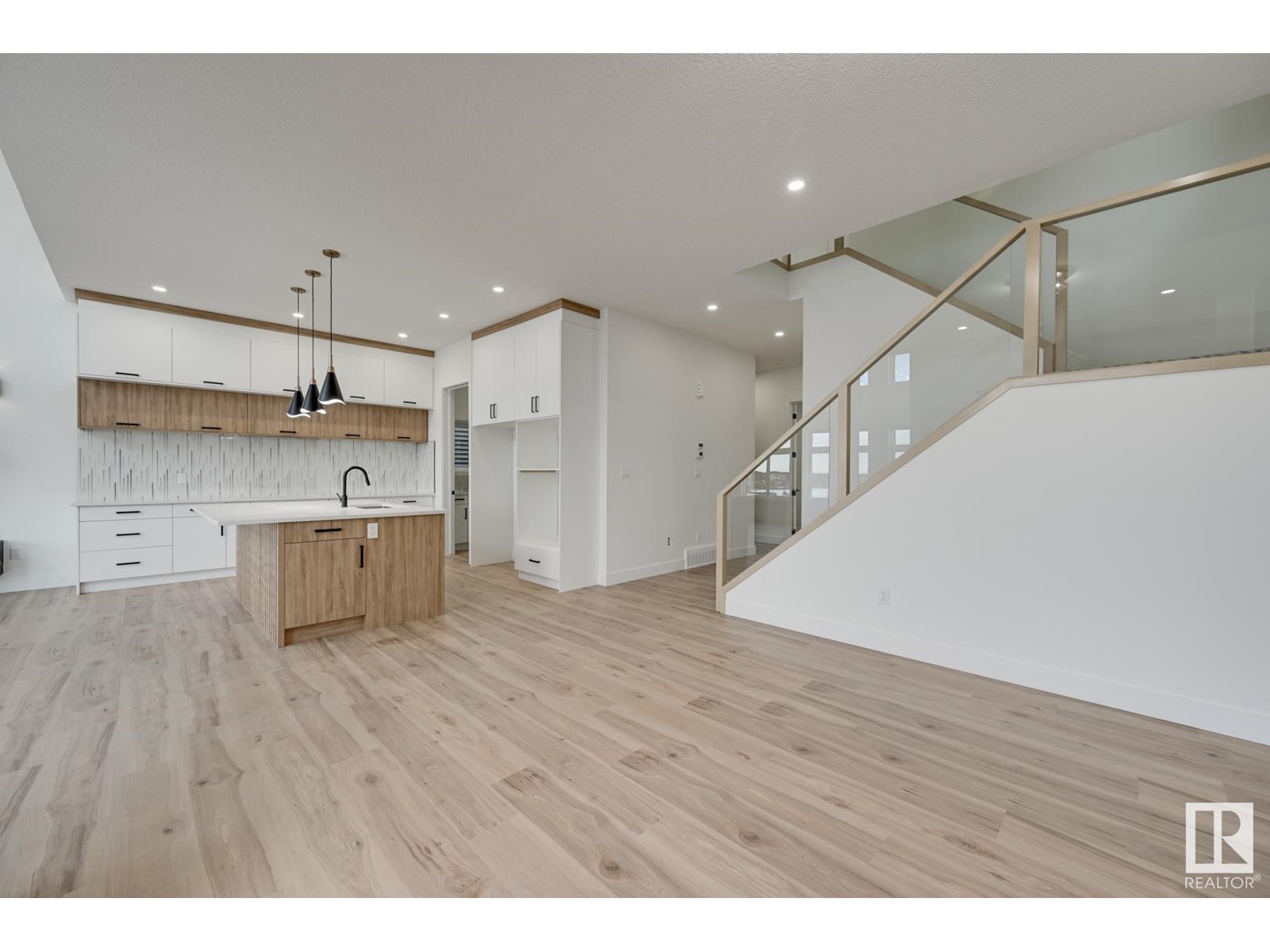 Property at 7099 KIVIAQ CR SW image 2