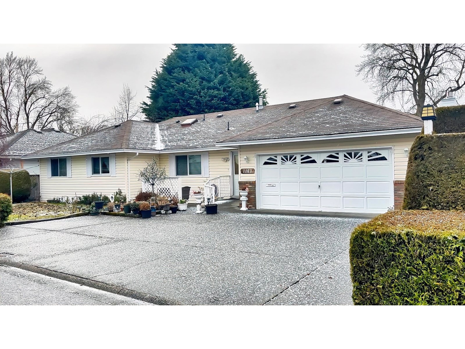 Property at 1163 KING GEORGE BOULEVARD image 5