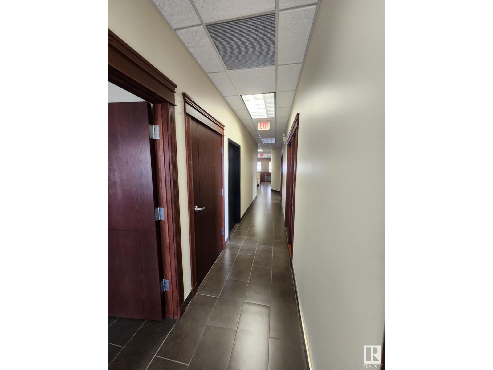 Property at 13163 156 ST NW image 3