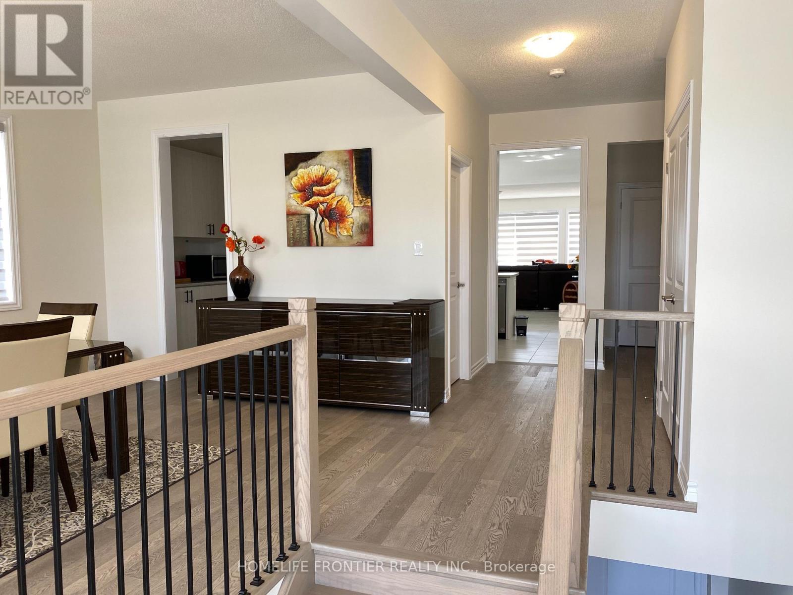 Property at 172 RAMBLEWOOD DRIVE image 2