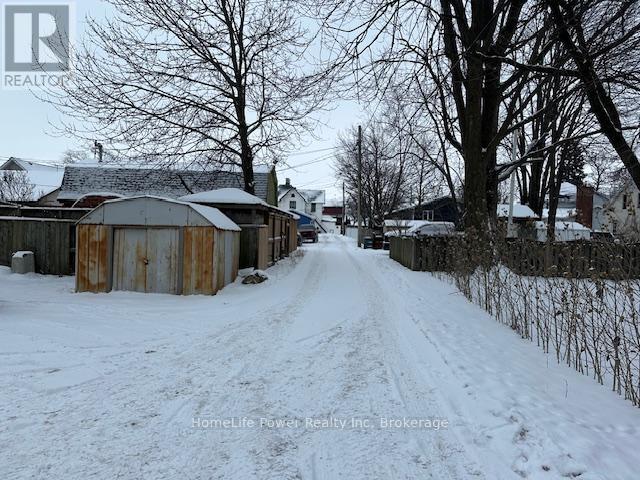 98 Talbot Street S, Essex, Ontario  N8M 1B2 - Photo 17 - X11971437
