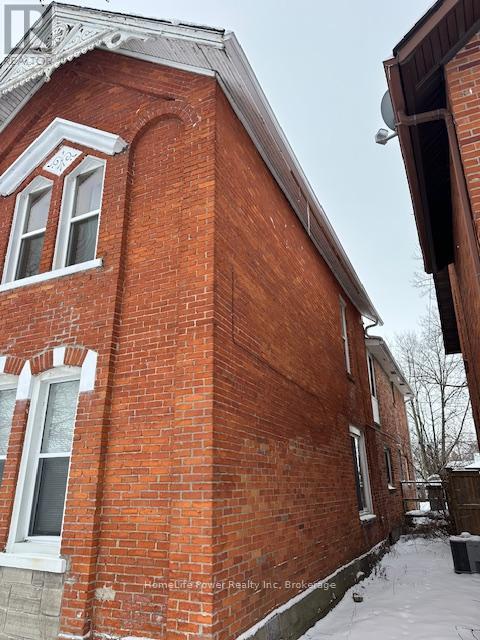 98 Talbot Street S, Essex, Ontario  N8M 1B2 - Photo 6 - X11971437
