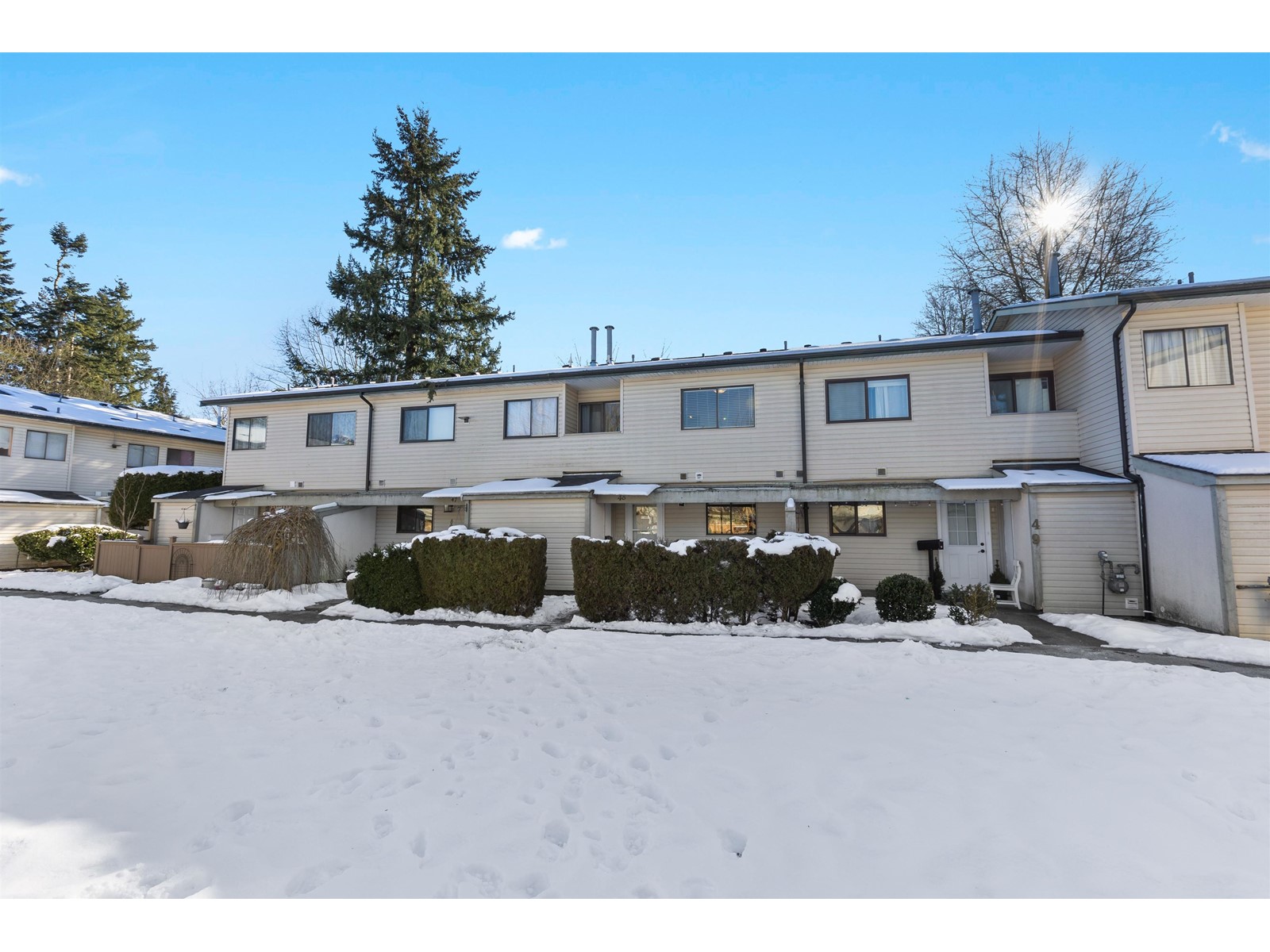 Property at 48 5181 204 STREET image 4