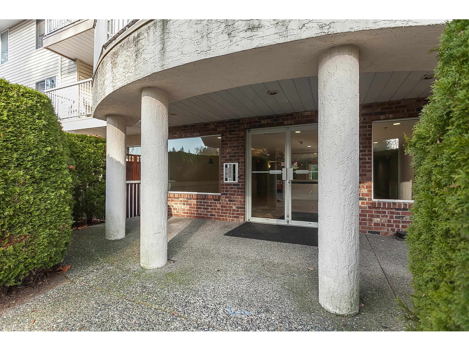 305 2130 Mckenzie Road, Abbotsford, British Columbia  V2S 3Z8 - Photo 5 - R2965987