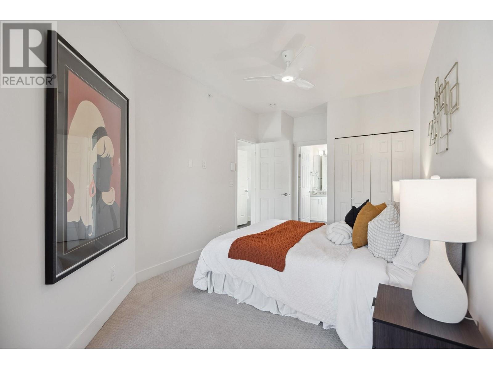 Listing Picture 12 of 21 : 211 2273 TRIUMPH STREET, Vancouver / 溫哥華 - 魯藝地產 Yvonne Lu Group - MLS Medallion Club Member