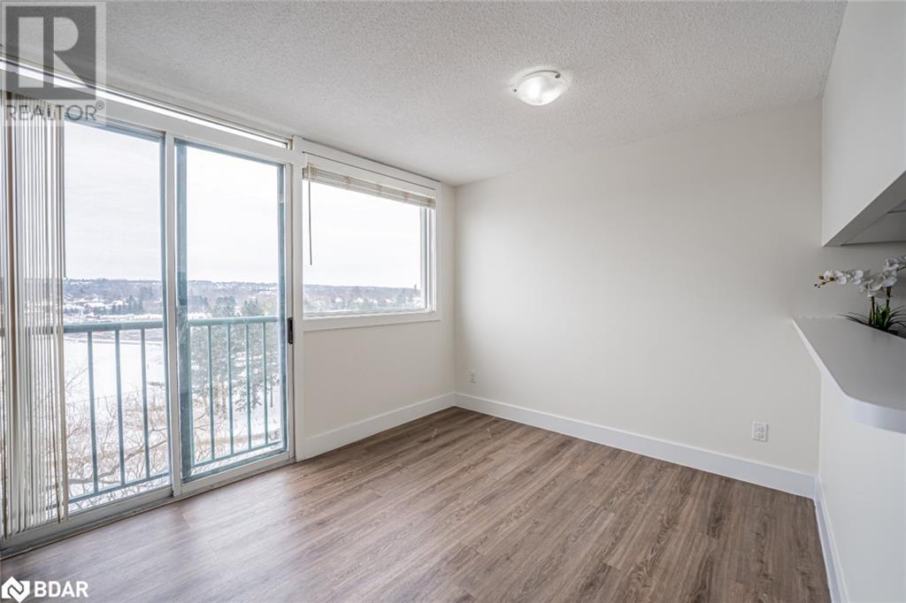 75 Ellen Street Unit# 701, Barrie, Ontario  L4N 7R6 - Photo 6 - 40696865