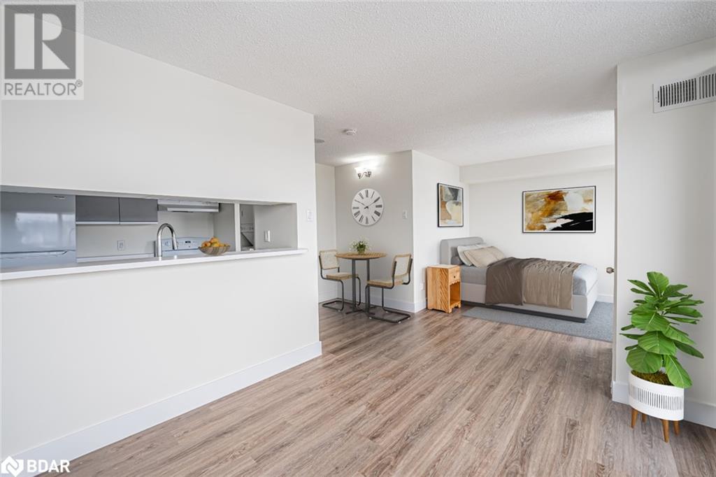 75 Ellen Street Unit# 701, Barrie, Ontario  L4N 7R6 - Photo 7 - 40696865